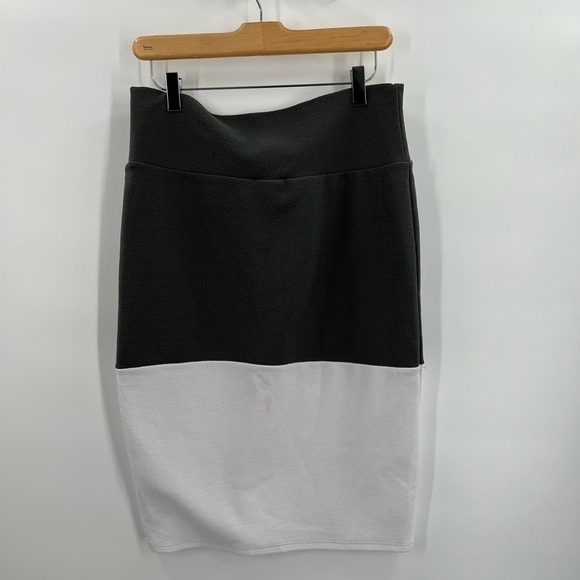 LulaRoe Pencil Skirt Ladies Medium - Picture 2 of 3